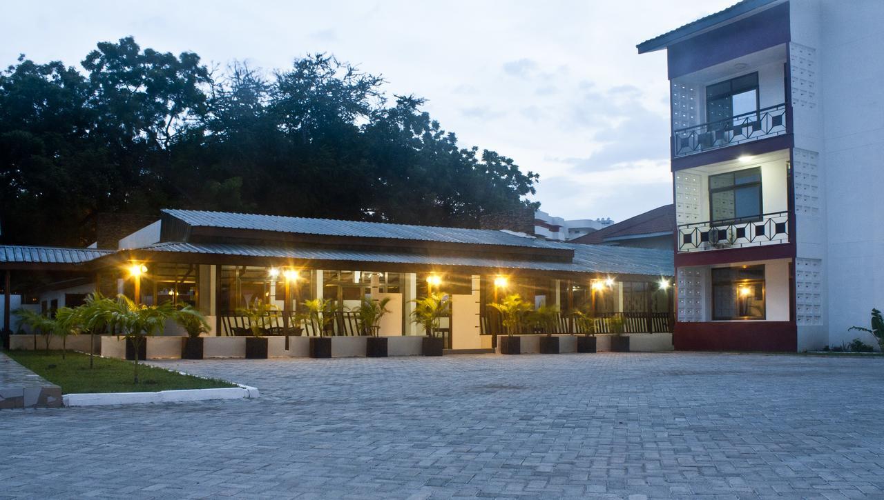 Consir Executive Lodge Accra Buitenkant foto