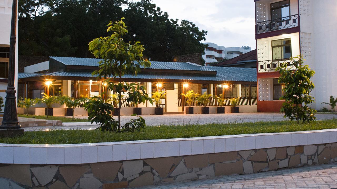 Consir Executive Lodge Accra Buitenkant foto