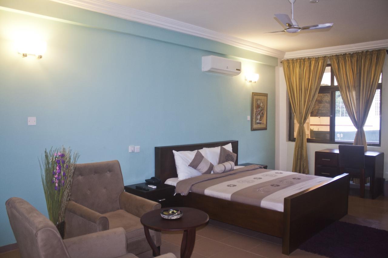 Consir Executive Lodge Accra Buitenkant foto