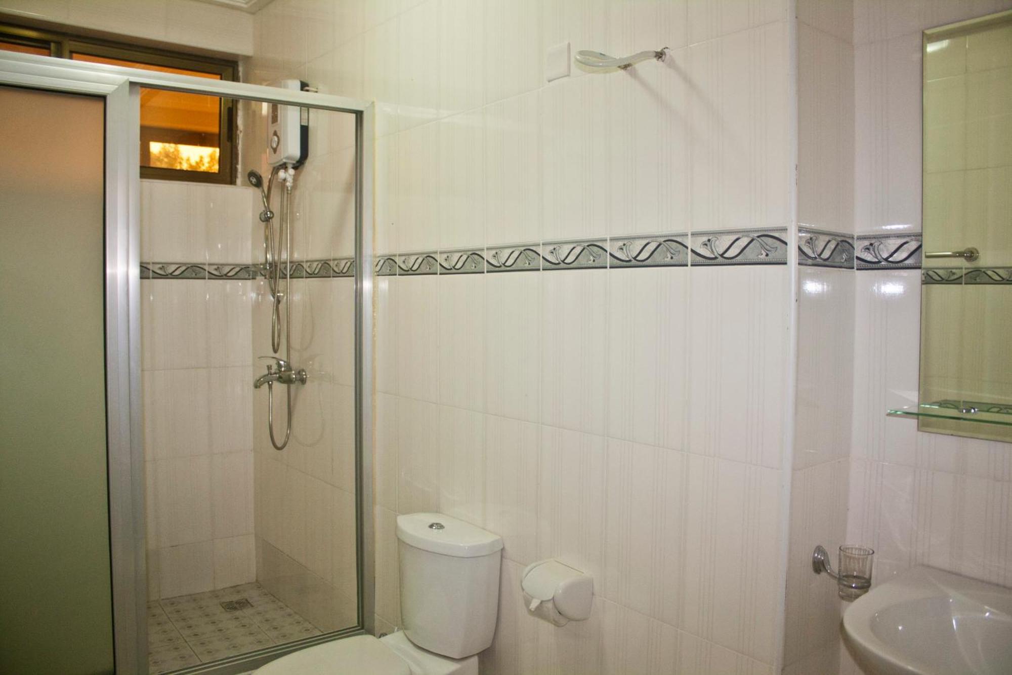 Consir Executive Lodge Accra Buitenkant foto