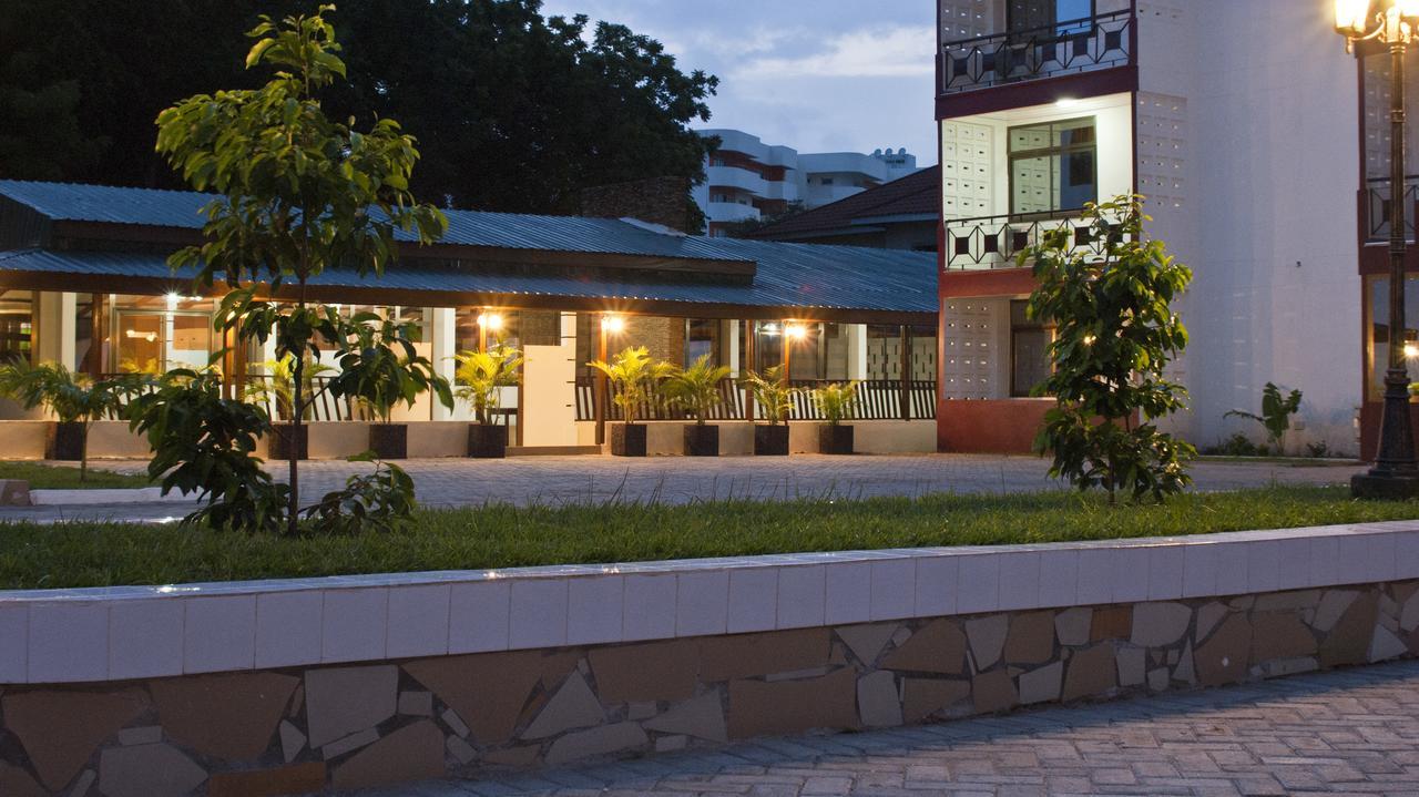 Consir Executive Lodge Accra Buitenkant foto